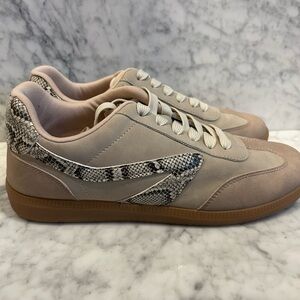 Dolce Vita Quantum Sneakers Womens 8.5 Beige Snake Print Low Top Lace Up